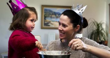 Una madre es la cabeza de la institución que representa la base de la sociedad madre